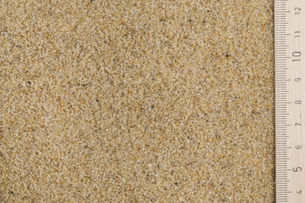 Песок кварцевый желтый оттертый (0,63-1,0 мм) (25 кг) 